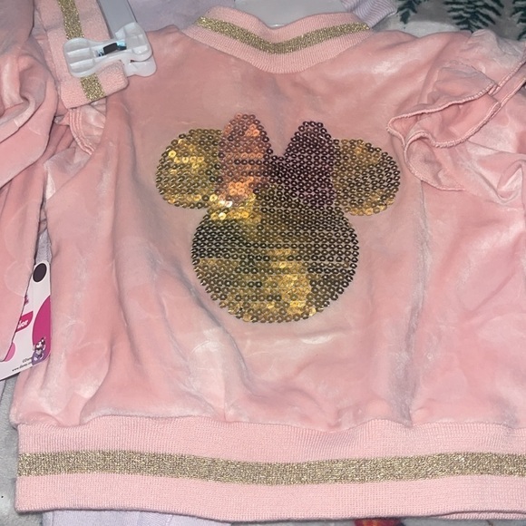 2 NWT Minnie Mouse outfits - Picture 6 of 10